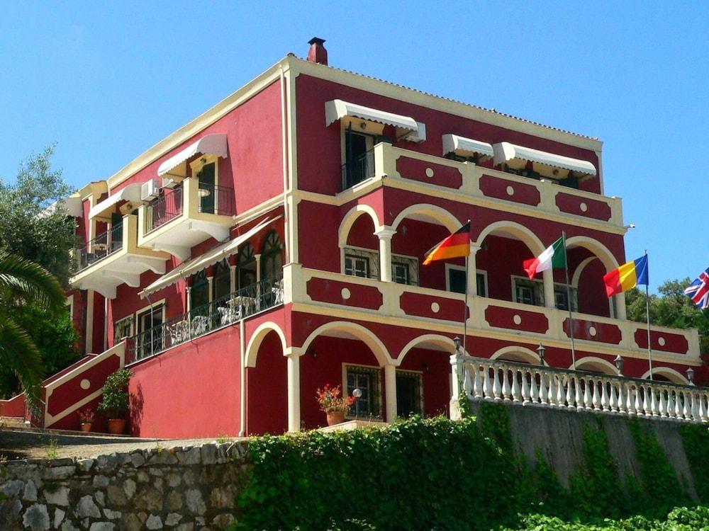 Bay Ξενοδοχείο