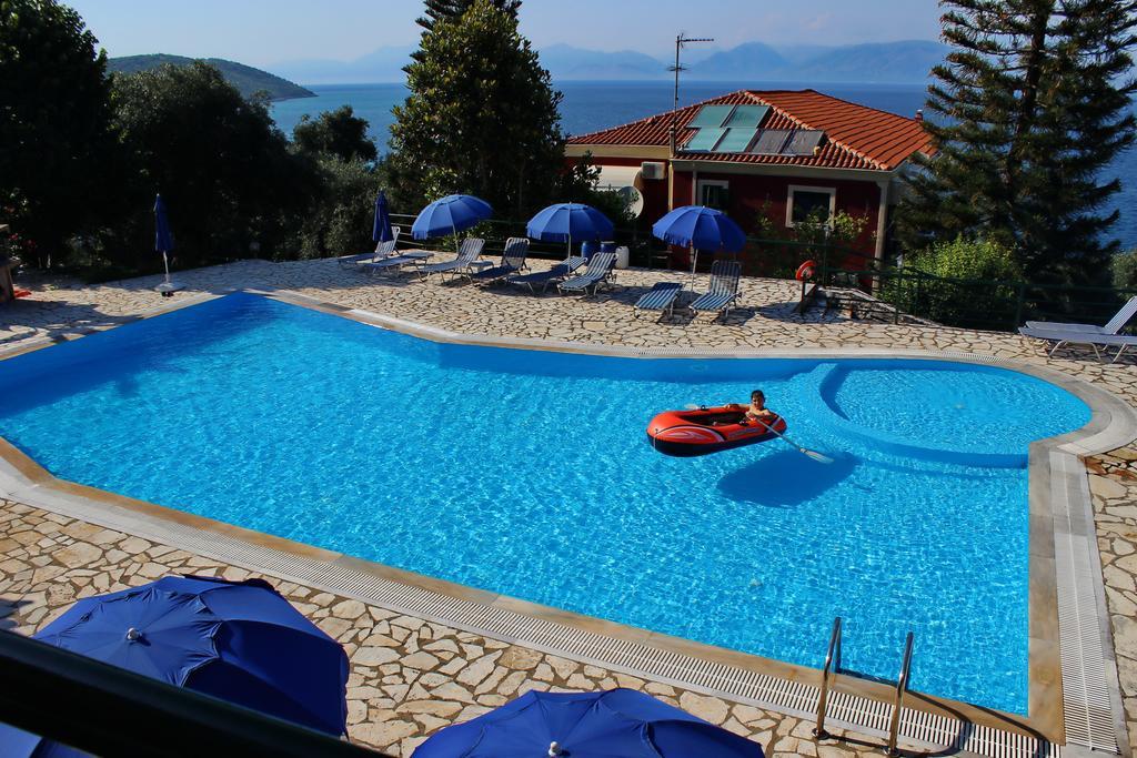 Ξενοδοχείο Bay 3*