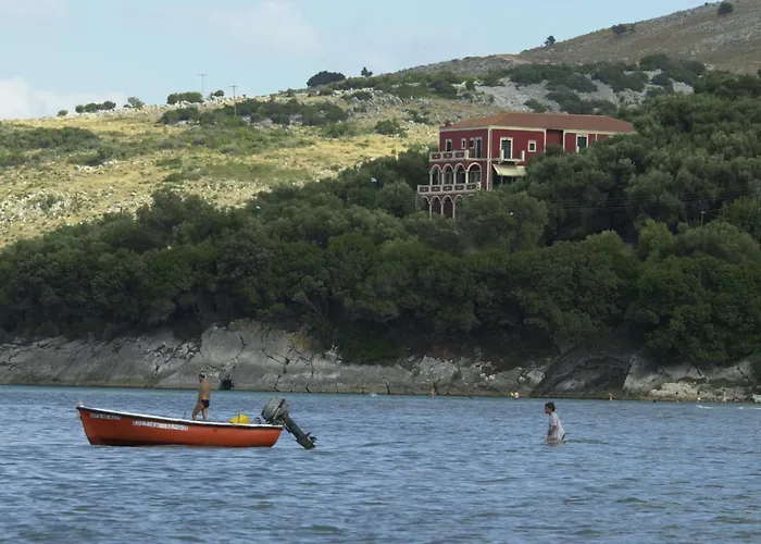 Apraos Bay Hotel